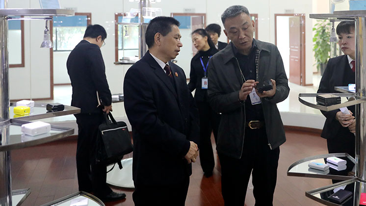 “送法進(jìn)企業(yè)、服務(wù)自貿(mào)區(qū)”——市中級人民法院為炬神電子提供優(yōu)質(zhì)司法服務(wù)